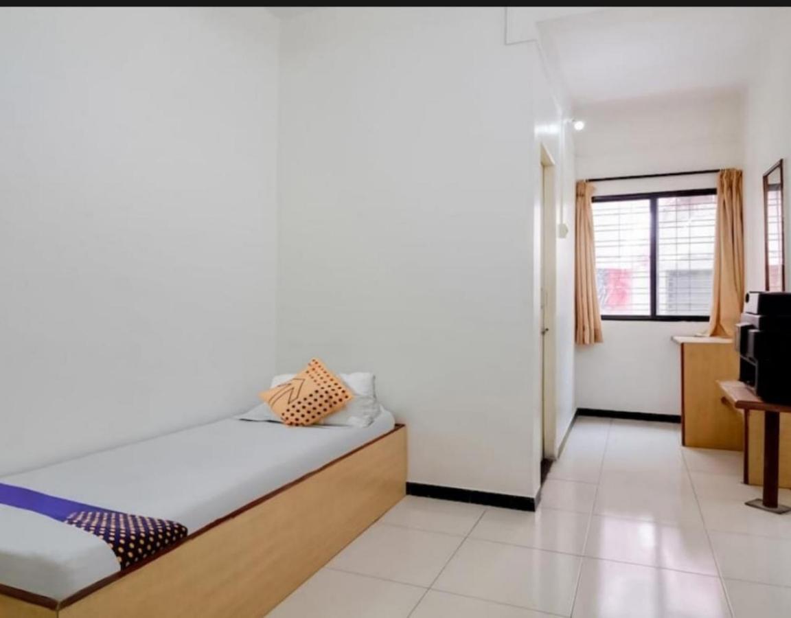 Hotel Rahi Nashik Eksteriør billede